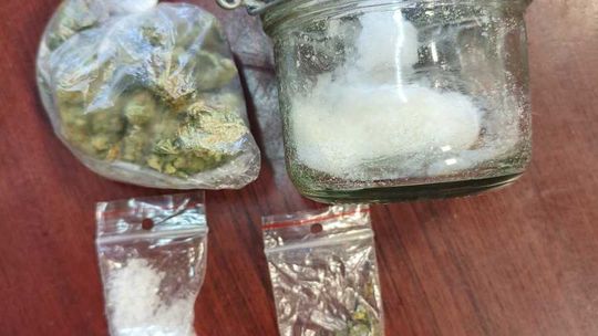 17 zarzutów za narkotyki. 37-latek tymczasowo aresztowany na 3 miesiące 17 zarzutów za narkotyki. 37-latek tymczasowo aresztowany na 3 miesiące