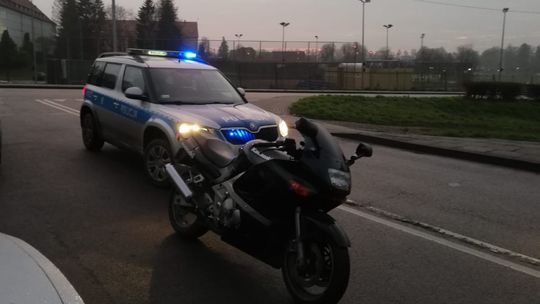 30 tys. zł grzywny dla motocyklisty z Nasielska? Policja zatrzymała 50-latka na rynku w sąsiednim Pułtusku