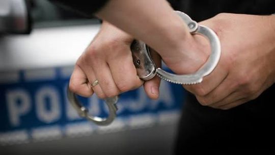 Awantura domowa zakończyła się zatrzymaniem poszukiwanego 29-latka