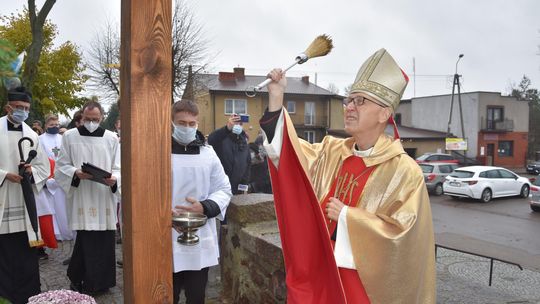 Baboszewska parafia ma swój krzyż morowy