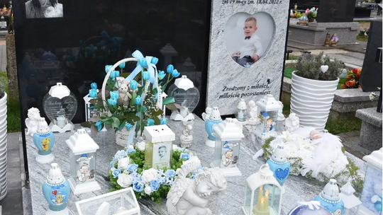 Będzie dalsze śledztwo prokuratury w sprawie śmierci chłopca na cmentarzu w Kamienicy