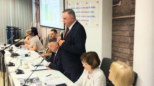Burmistrz Płońska z absolutorium za wykonanie budżetu
