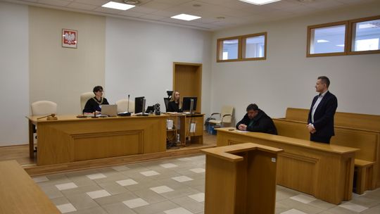 Burmistrz złożył zeznania przed Sądem. Nie przyznaje się do winy