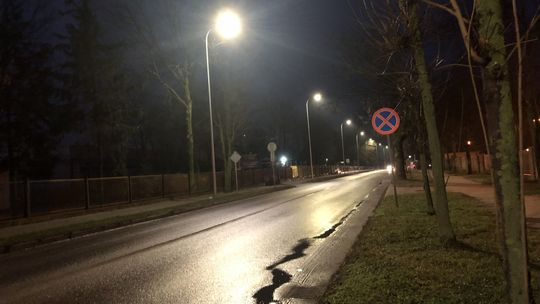 Całkowite wyłączenie miejskiego oświetlenia? A może włączanie co drugiej latarni? Takie scenariusze brane są pod uwagę w Płońsku Całkowite wyłączenie miejskiego oświetlenia? A może włączanie co drugiej latarni? Takie scenariusze brane są pod uwagę w Płońsku