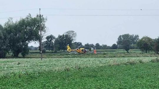 Chłopiec potrącony przez ciężarówkę na DK50. Jest w stanie ciężkim