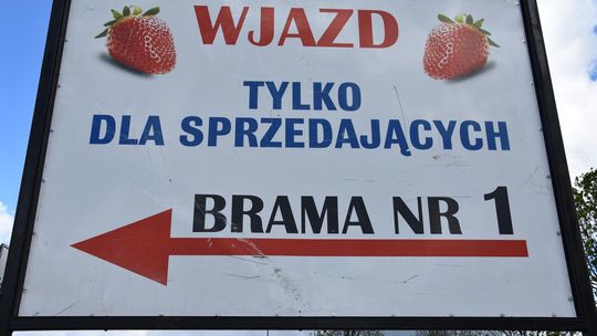 Ciemna strona targowiska: Jeszcze Cię kur.. przetrzymam