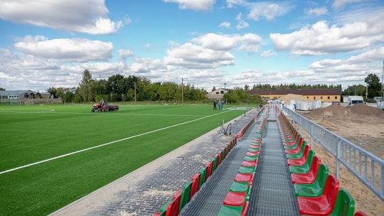 Czeka "Żbik" i mieszkańcy. Kiedy otwarcie stadionu w Nasielsku?