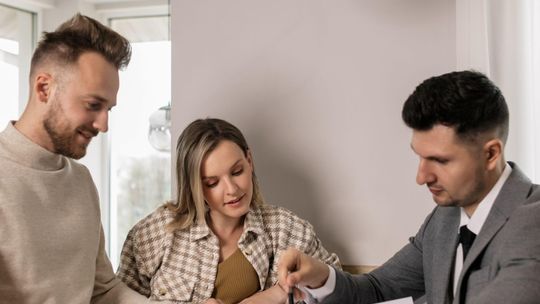 Doradca restrukturyzacyjny – kiedy warto po niego sięgnąć i jakie daje korzyści?