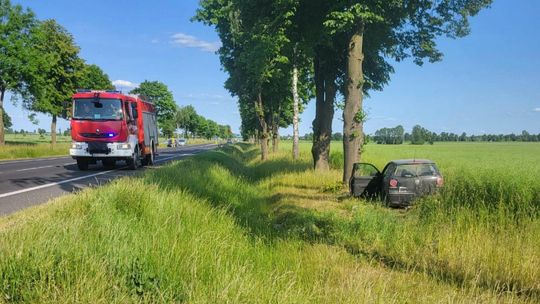 Dwa groźne zdarzenia na drogach powiatu płońskiego. 4 osoby trafiły w szpitala