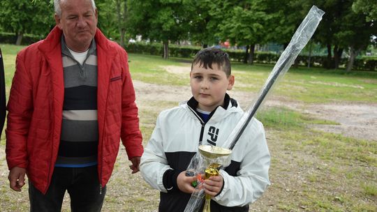 Dziecięce zmagania z wędkami na Rutkach