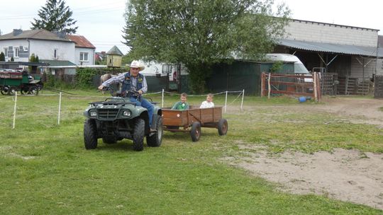 Dzień Dziecka w rytmie westernu i rodeo w Sochocinie
