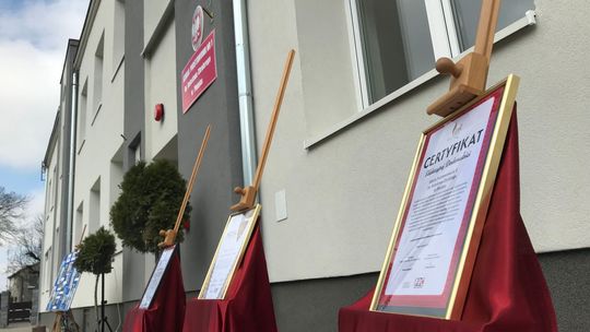 Edukacyjna Doskonałość - certyfikat dla płońskiej "jedynki"