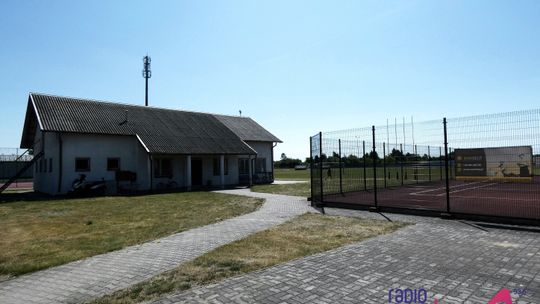 Glinojeck rozwija bazę sportową i kulturalną. Rusza modernizacja stadionu i domu kultury