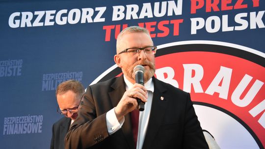 GRZEGORZ BRAUN W PŁOŃSKU - SPOTKANIE PRZED WYBORAMI PREZYDENCKIMI