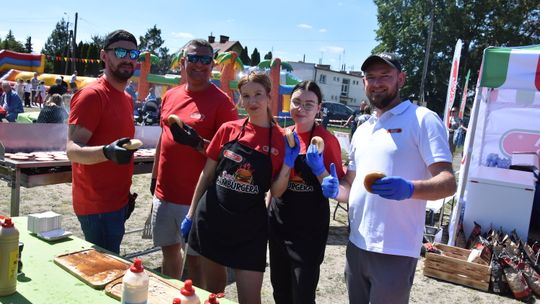 Hamburgery, turniej piłkarski i zabawa. Pierwszy taki piknik w Sochocinie