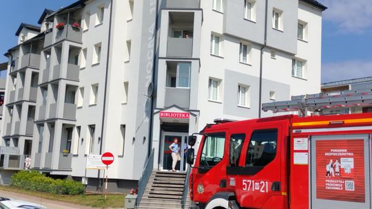 Interwencja służb w płońskiej bibliotece związana z alarmem bombowym