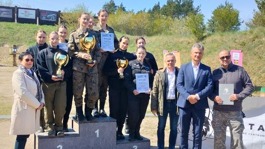 IV Parada Strzelecka uczniów klas mundurowych