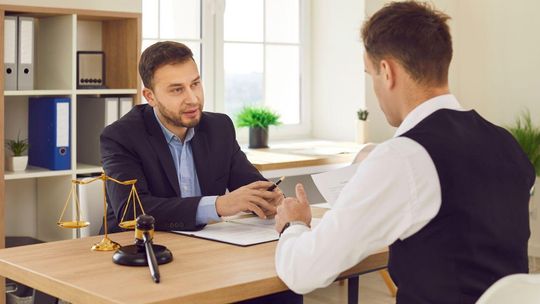 Jak efektywne doradztwo prawne może uchronić firmę przed koniecznością restrukturyzacji?