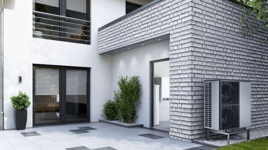 Jakie ogrzewanie do domu 150 m2? Wybór technologii a koszty inwestycji i eksploatacji