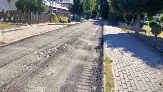 Kanalizacja i nowa droga na osiedlu Poświętne. Obietnica dotrzymana – ścieżki rowerowej nie będzie