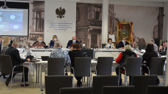 Kawa na ławę - miejska opozycja o współpracy ratusza z firmą Espresso Online Kawa na ławę - miejska opozycja o współpracy ratusza z firmą Espresso Online