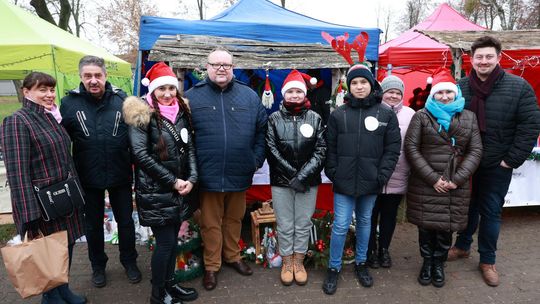 Kiermasz Bożonarodzeniowy w Raciążu czyli wystawy, stoiska i tradycja