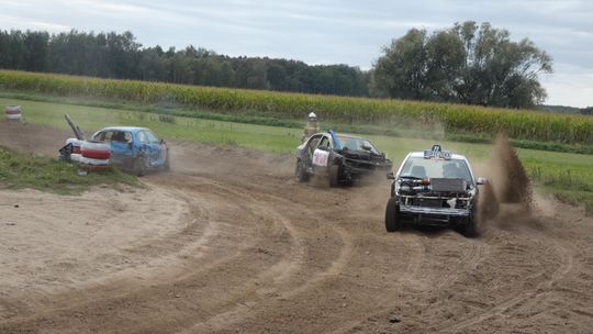 Kolejna edycja Wrak Race. Motoryzacyjne emocje połączone z pomocą dla dzieci