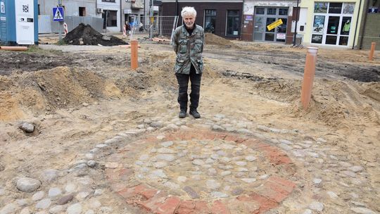 Kolejna historyczna ciekawostka odkopana w płońskim rynku
