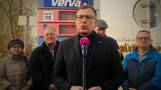 Konferencja PiS o cenach paliw. Maciej Małecki i głos rolników z gm. Dzierzążnia