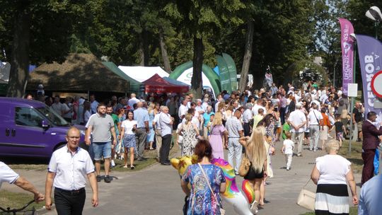 Kramy, bryczki, koncerty i inne atrakcje. Dwa dni dobrej zabawy podczas XI Jarmarku Raciąskiego (fotogaleria)