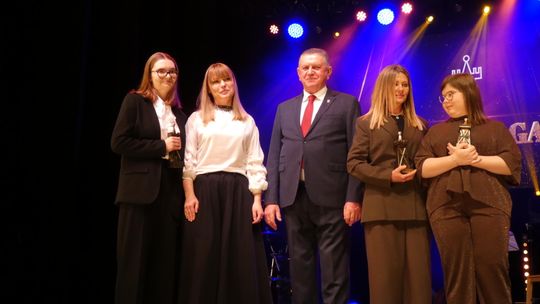 Laureaci z nagrodami. Kolejne Płońskie Wieże i Złote Kłosy przyznane