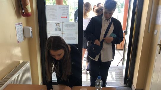 Maraton egzaminacyjny dla ósmoklasistów rozpoczęty. Na start język polski