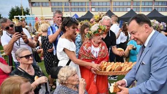 Mazowsze podziękowało za tegoroczne plony. Za nami dożynki wojewódzkie połączone z diecezjalnymi