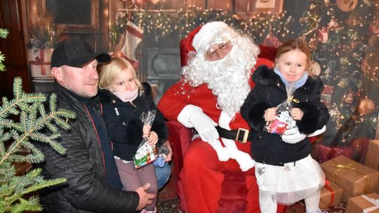 Mikołaj, prezenty i stoiska czyli kolejna edycja Jarmarku Bożonarodzeniowego w Baboszewie Mikołaj, prezenty i stoiska czyli kolejna edycja Jarmarku Bożonarodzeniowego w Baboszewie