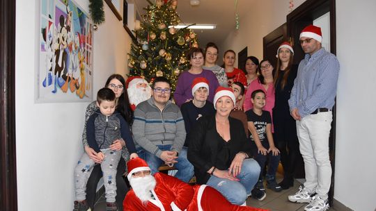 Mikołajki jak z bajki. Wspólna integracja podopiecznych płońskiego TPD