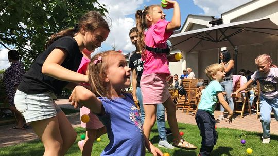 Mnóstwo uśmiechu w czasie pikniku TPD w parafialnym ogrodzie