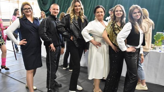 Muzyczne uniesienie na gali 80-lecia liceum w Raciążu