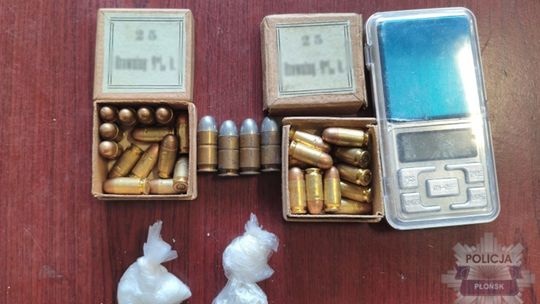 Narkotyki i amunicja ujawnione podczas policyjnej kontroli w Płońsku