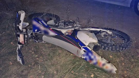 Niebezpieczna przejażdżka w Lisewie. 16-latek motocyklista trafił do szpitala