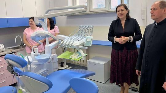 Nowy gabinet dentystyczny w szkole w Nowym Mieście