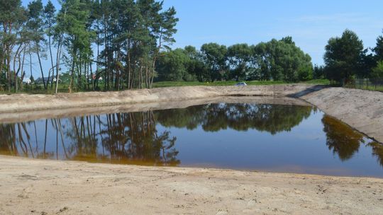 Nowy zbiornik retencyjny w Szerominku ma chronić przed podtopieniami Nowy zbiornik retencyjny w Szerominku ma chronić przed podtopieniami