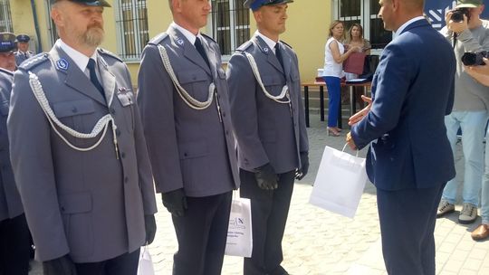 Obchody Święta Policji w Ciechanowie. Awanse, odznaczenia i przede wszystkim podziękowania