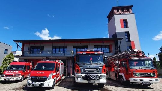 Ochotnicy i zawodowi strażacy w Raciążu 