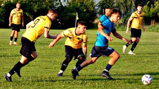 Od 10 w sobotę do 17 w niedzielę - pięć meczów (w tym derby) na naszych boiskach