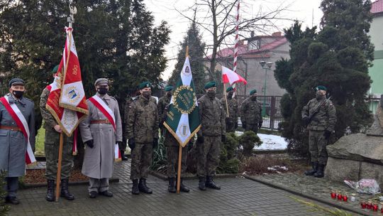 Oddali hołd powstańcom styczniowym przy Pomniku Miejsca Pamięci Narodowej 