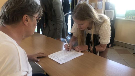 Ósmoklasiści poznali wyniki egzaminu. Która szkoła wypadła najlepiej?