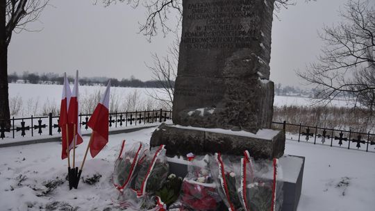 Pamięci pomordowanych na Piaskach