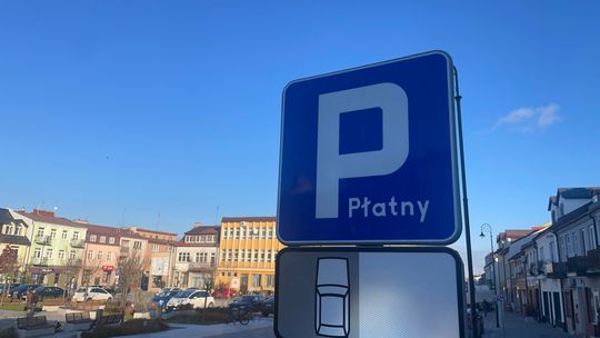 Parkingi, podatek transportowy i opłata targowa. W Płońsku stawki pójdą w górę