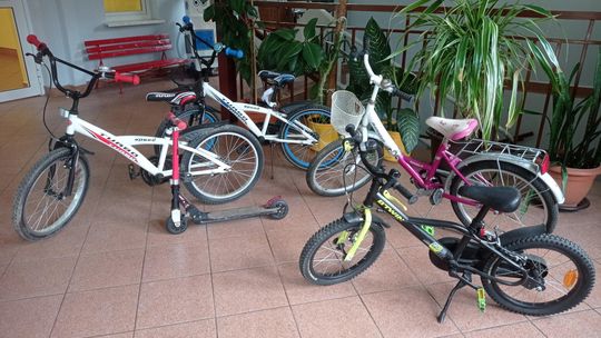 Pierwsze rowery trafiły do Ukraińców, ale PCK apeluje o dalszą pomoc