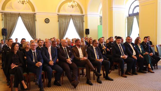 Pierwsze umowy na Ochronę Ludności i Obronę Cywilną podpisane. Skorzystają gminy z pow. płońskiego